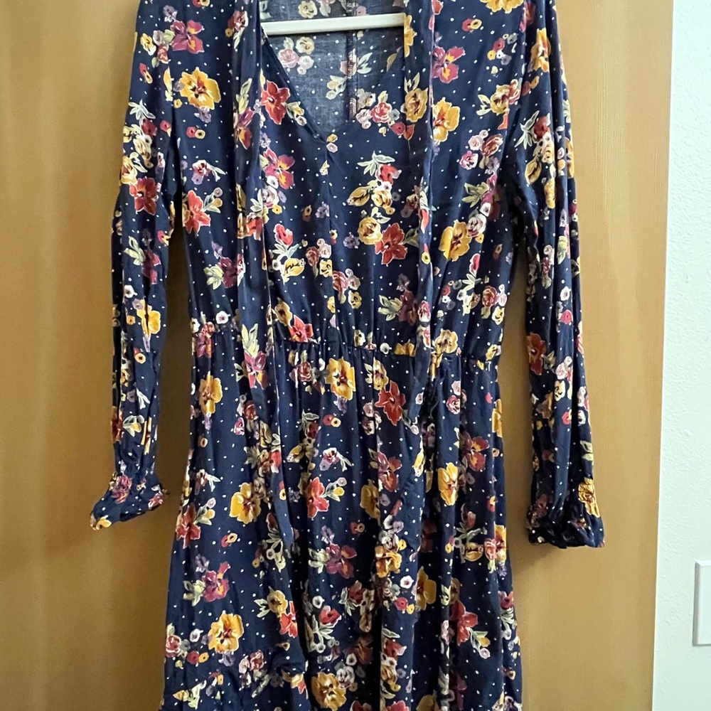 Floral Long Sleeve V Neck Xhilaration Dress